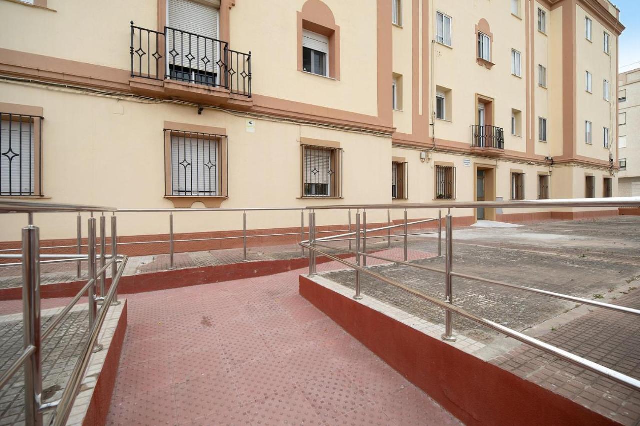 Grand Beachside Apartment - Cádiz Exterior foto